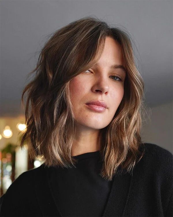 Thick Wavy Fringe